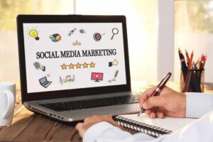 Social Media Technology (1)